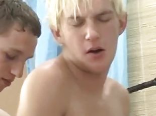 Twinks Jackson Miller and Andy Kay anal fuck in threesome