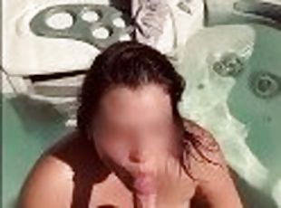 Hot Girlfriend Gives Sloppy Head In Hot Tub Outdoors