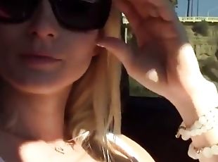 Blonde slut squirts in the car