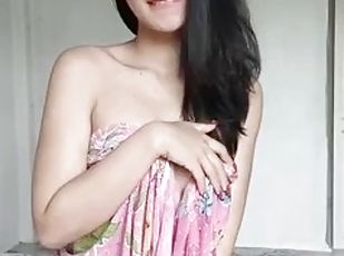 Beautiful Aunt from Thailand Plays Hot Pussy